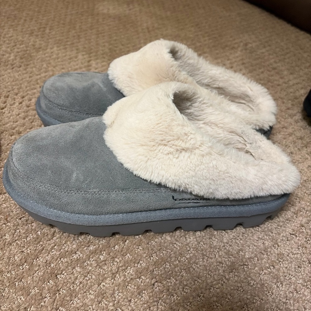 Koolaburra Gray and Cream Women's Shoes